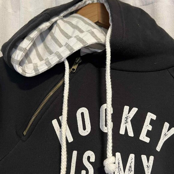 Black Hoodie "Hockey is My Favorite Season" Lined Hood Size S - Picture 4 of 8